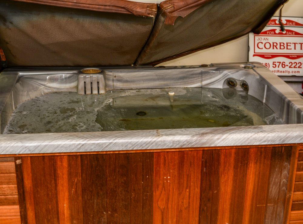 Advanced Spas Hot Tub