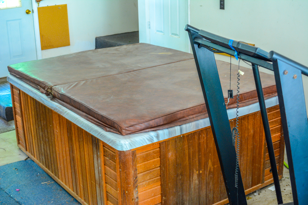 Advanced Spas Hot Tub