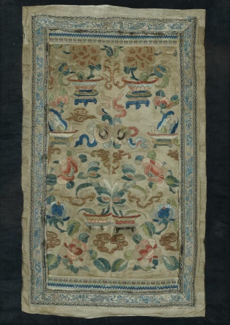 Antique Qing Dynasty Chinese Silk Embroidery