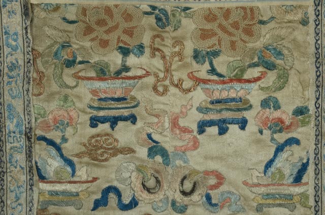 Antique Qing Dynasty Chinese Silk Embroidery