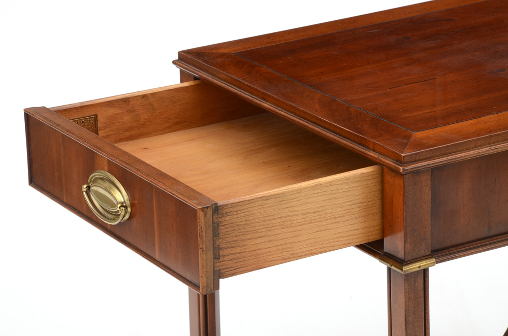 Gordon's Furniture Side Table