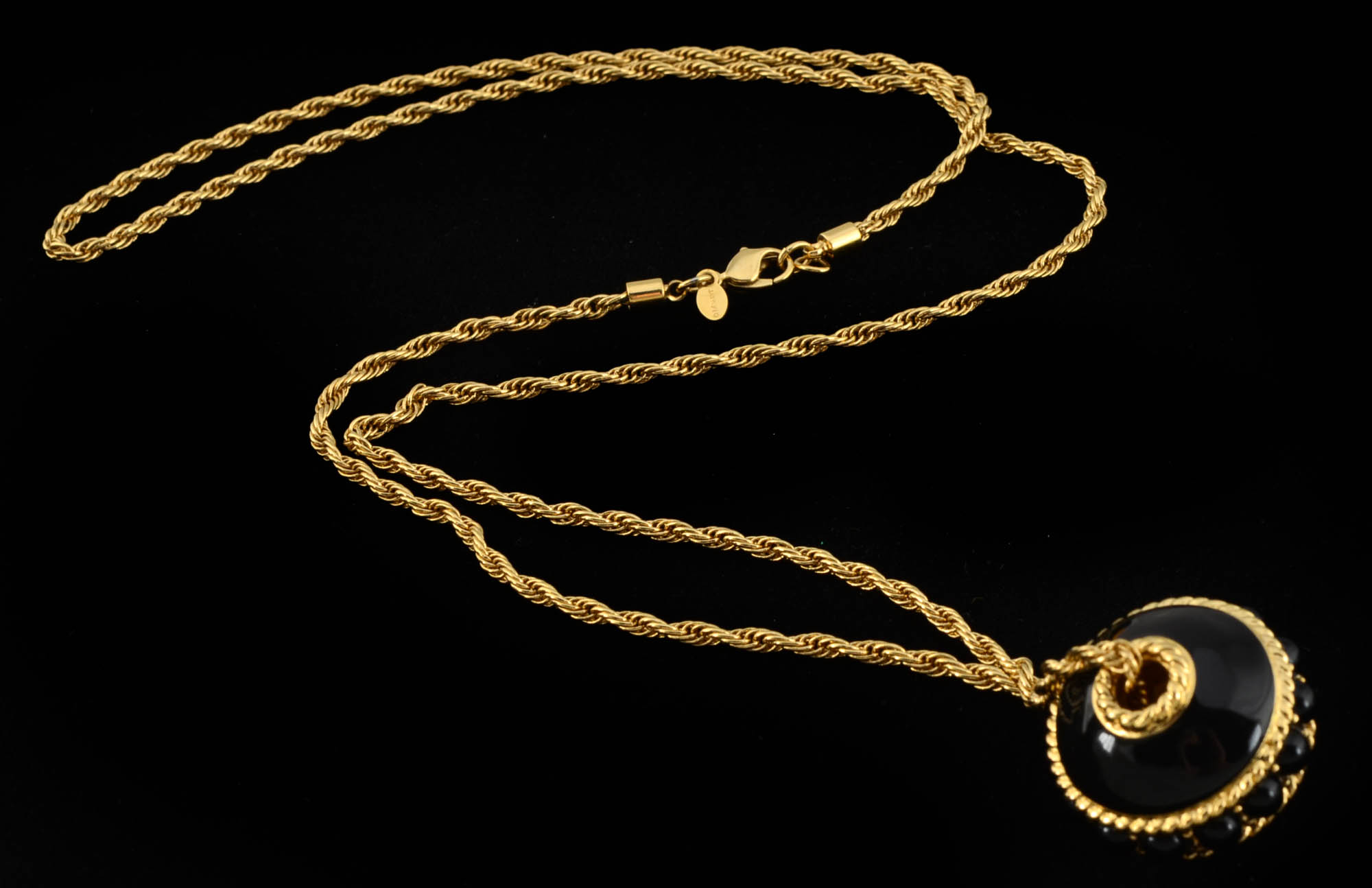 Five Fashion Necklaces and a Pendant