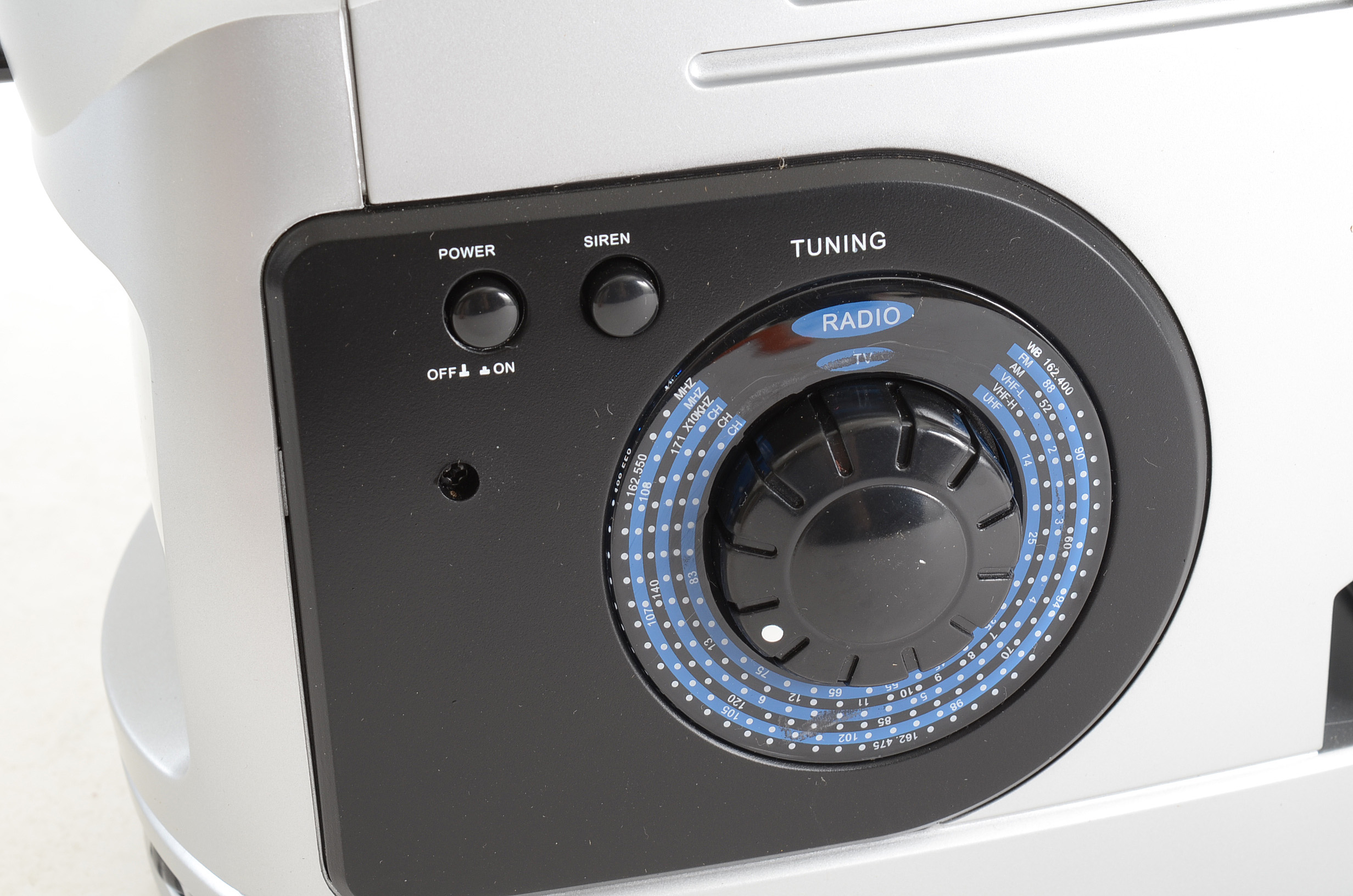 Radioshack HDTV Antenna and Dynamo Emergency TV