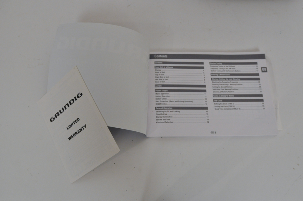 Grundig "Yacht Boy 400" Short Wave Radio