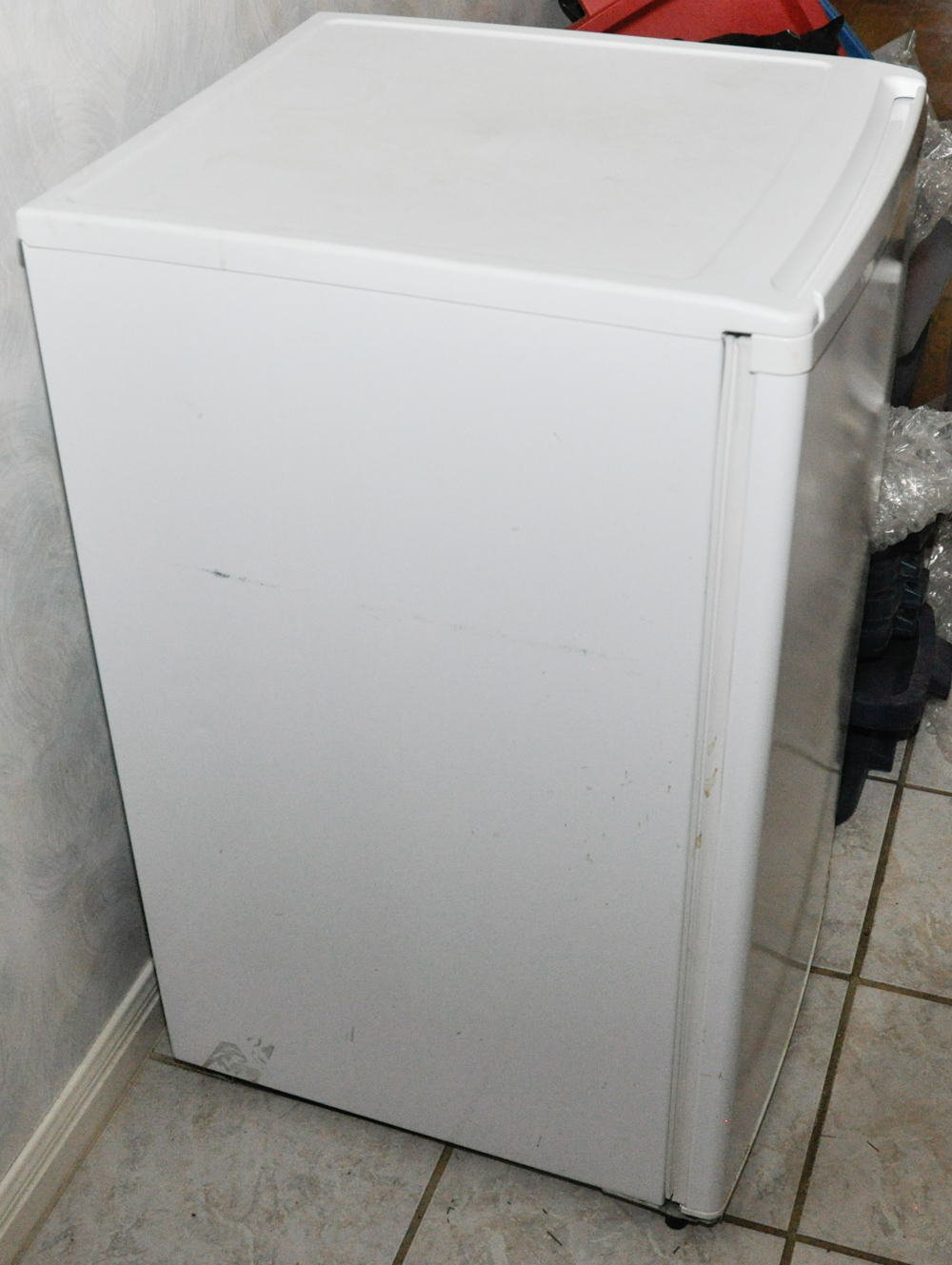 Sanyo Mini Refrigerator