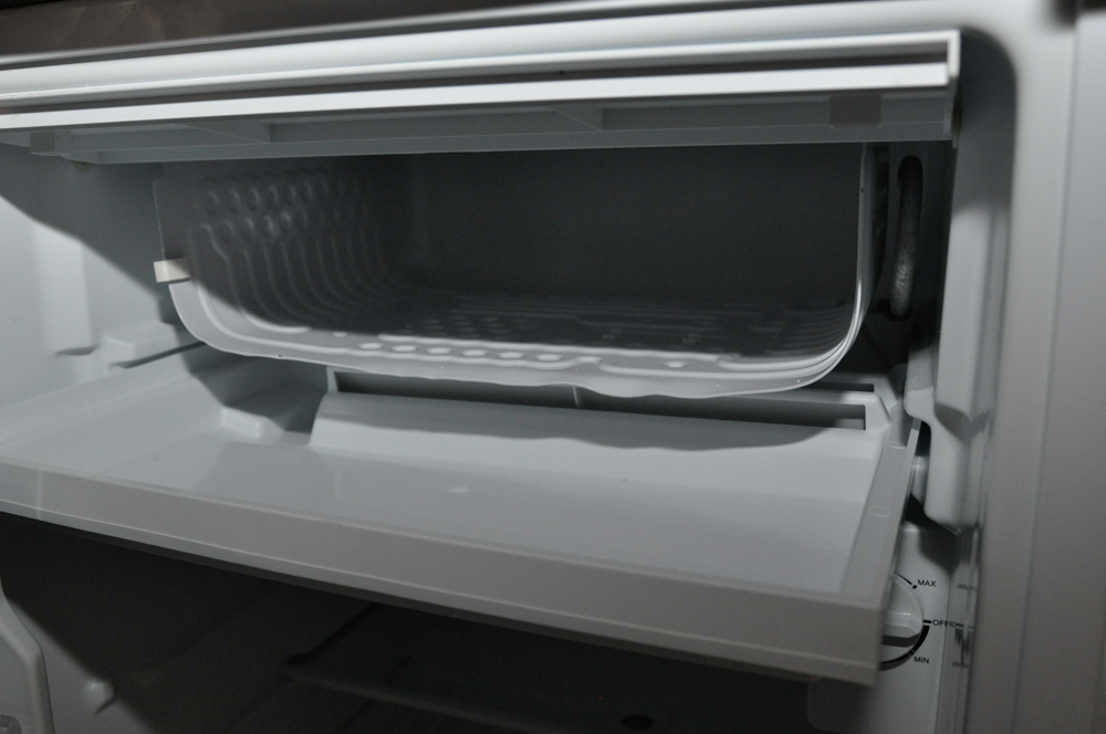 Sanyo Mini Refrigerator