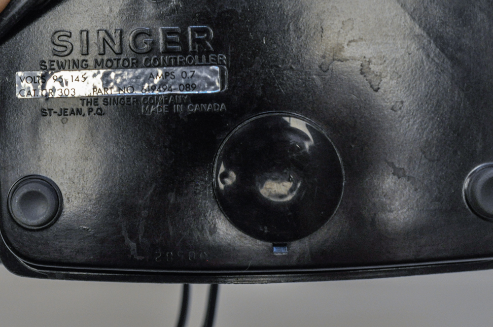 Singer Model 600 Sewing Machine