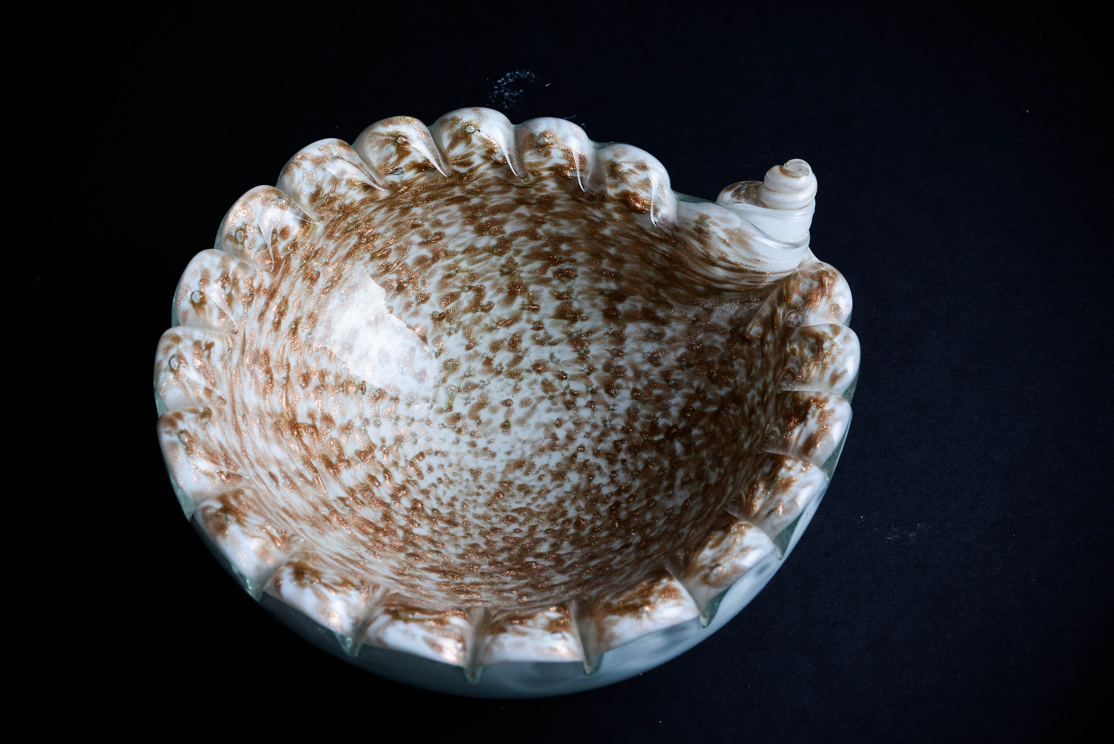 Vintage Glass Shell Ash Reiciver