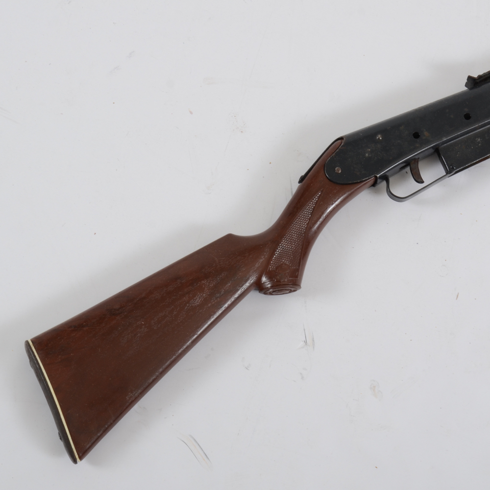 Vintage Marksman Repeater Air Pistol and Daisy Model 25 BB Gun