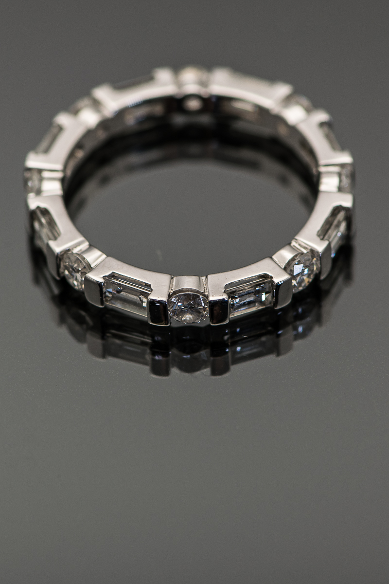 18K White Gold and 1.33 CTW Diamond Eternity Band