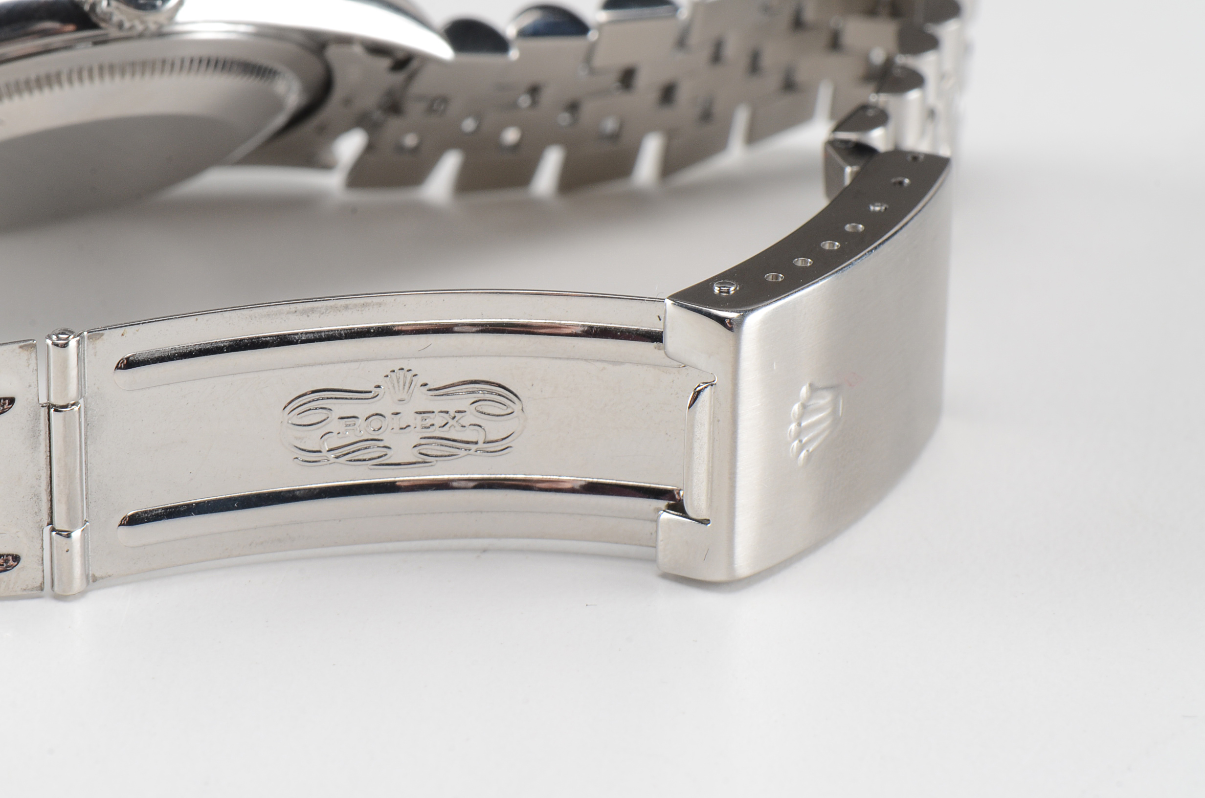 Men's Rolex Datejust Stainless Steel 16200 36mm Silver Index Jubilee Watch