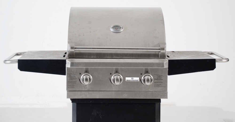 M Professional Stainless Steel Gas Grill with Cover