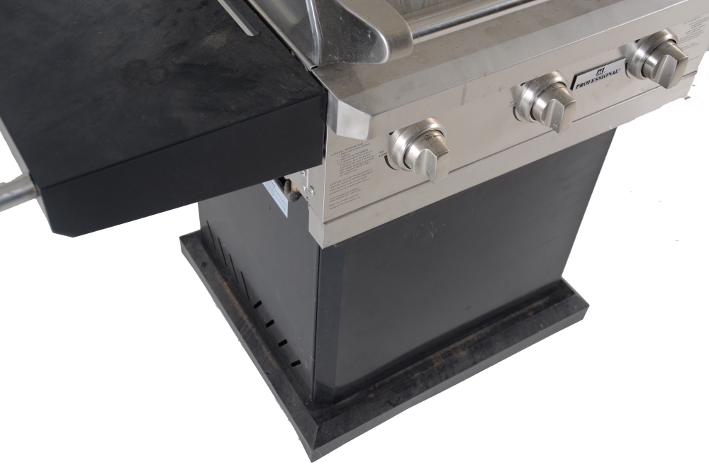 M Professional Stainless Steel Gas Grill with Cover