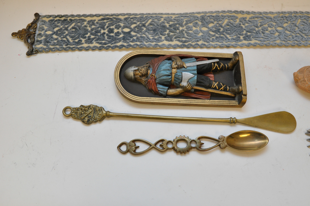 Old World Wall Decor