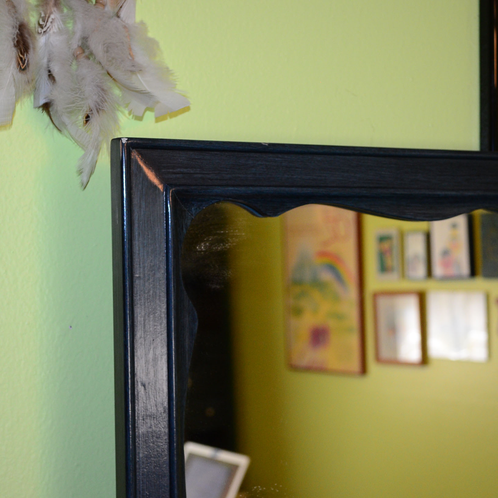 Ethan Allen Dresser With Mirror