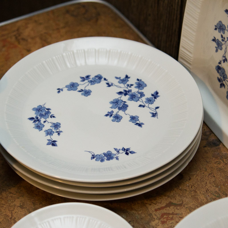 Vintage Colditz "Inglasur" China Set