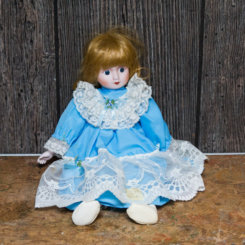 Vintage to Modern Dolls