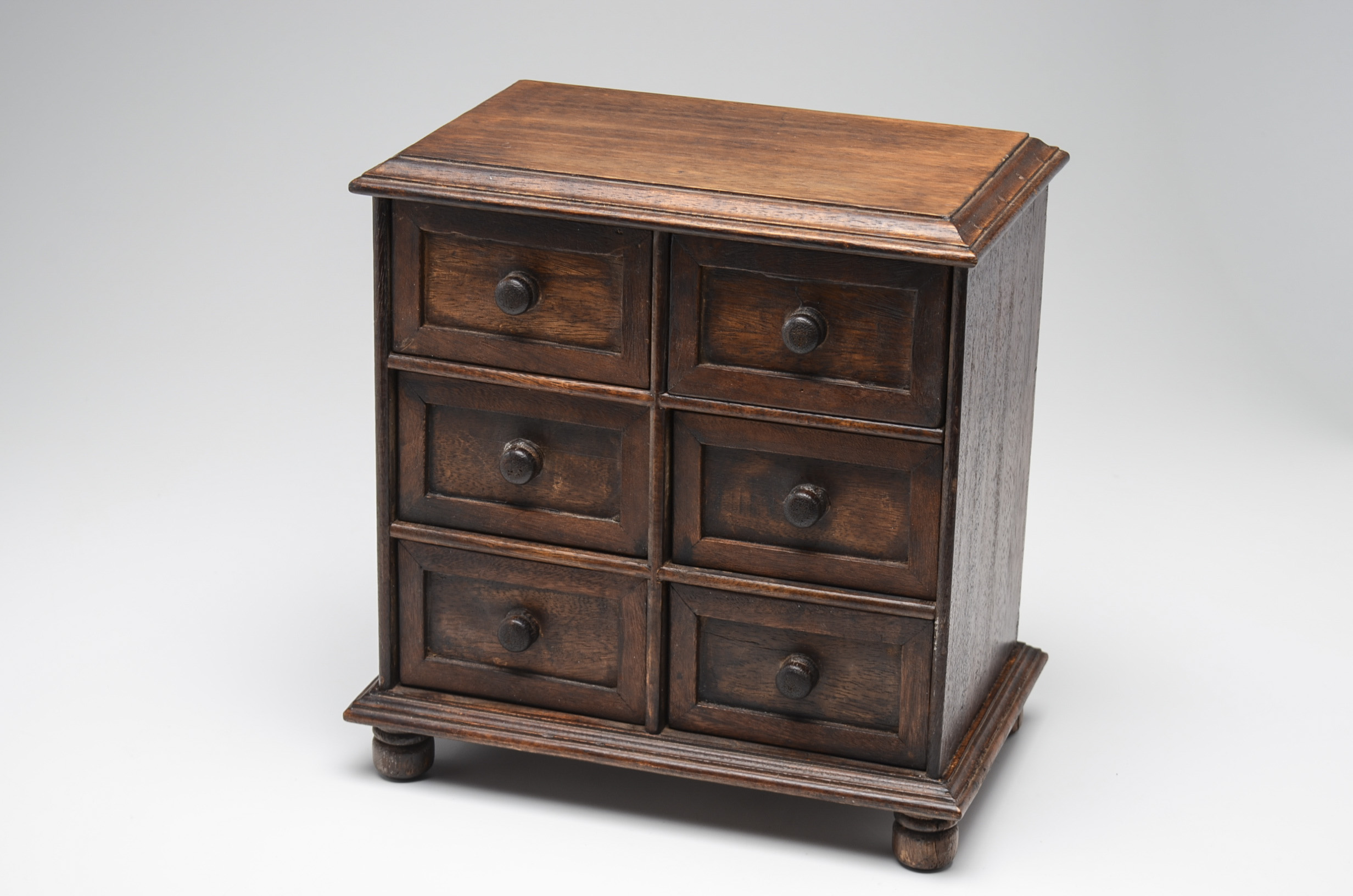 Oak Table Top Case and Small Bench