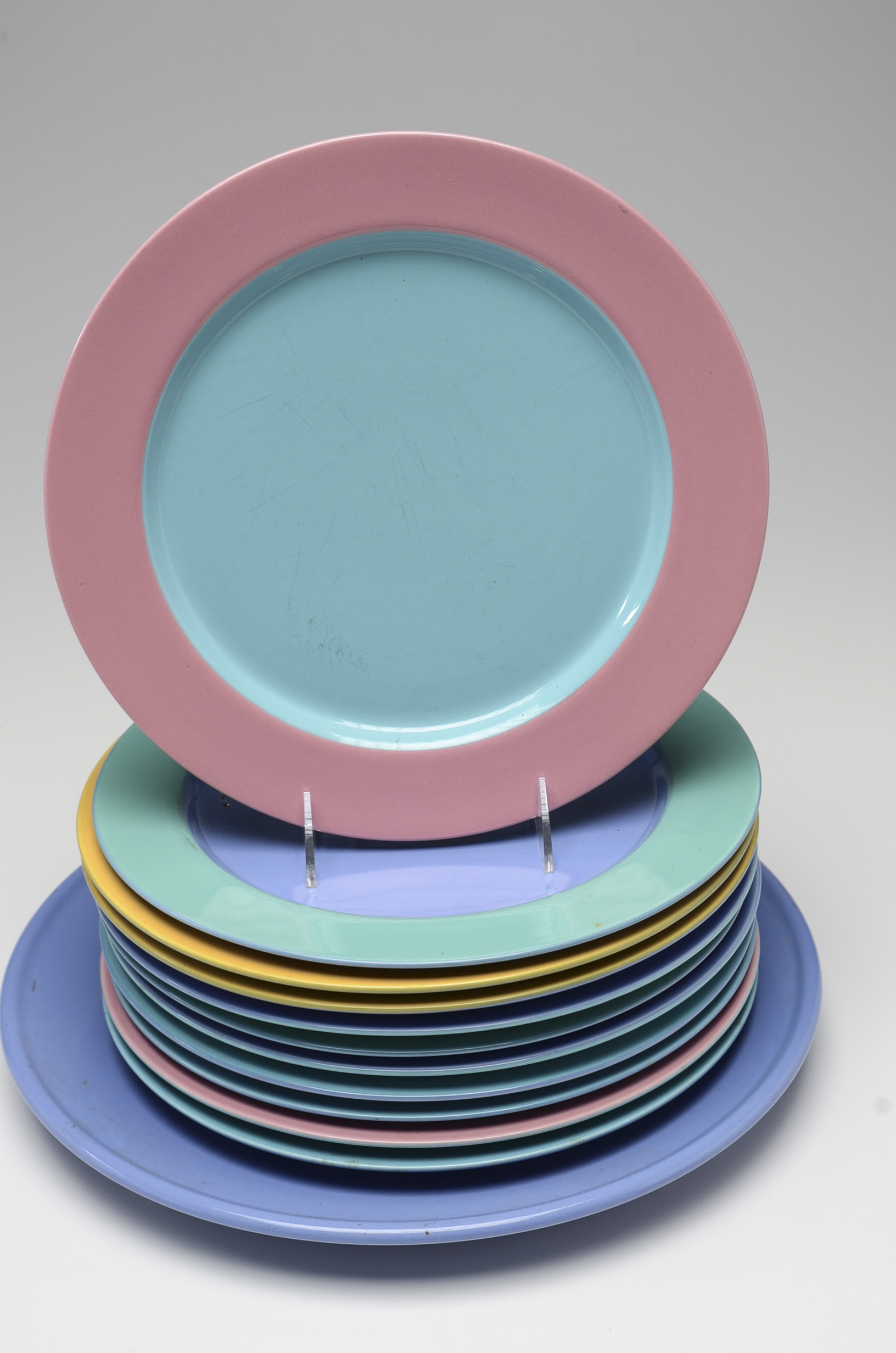 "Colorways" by Lindt Stymeist Dishes