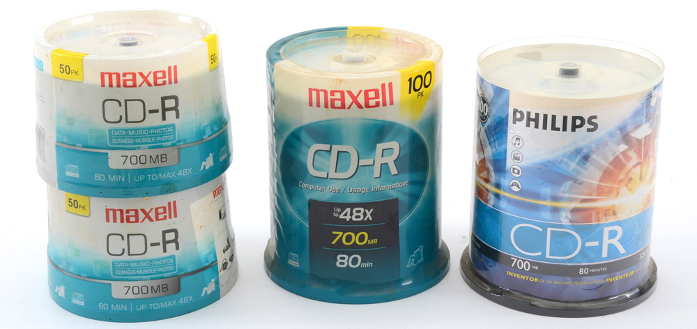 Nad C 515BEE Compact Disc Player and Blank CDs