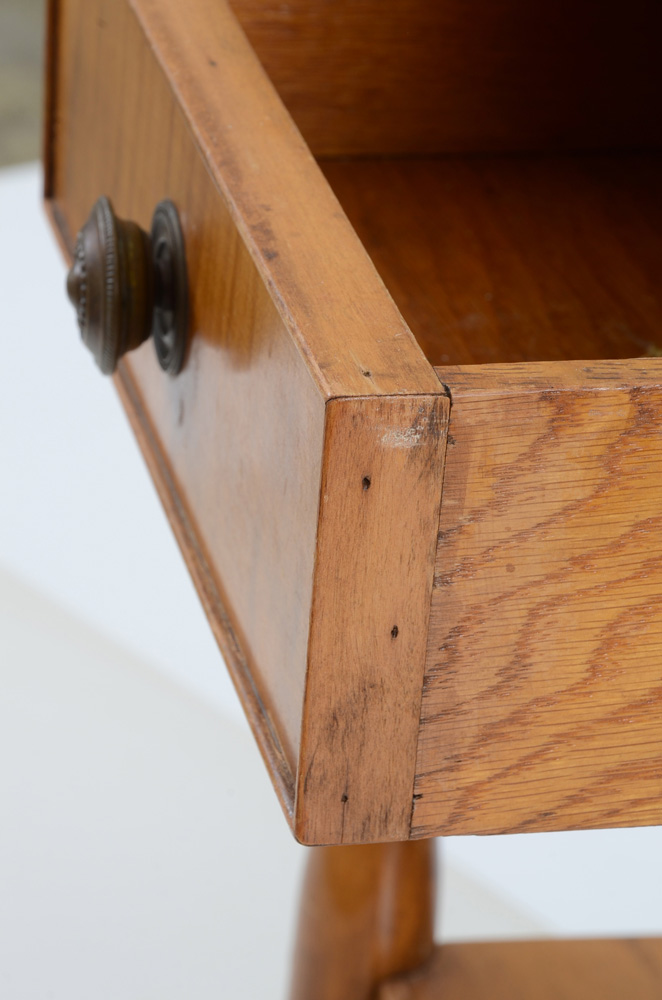 Pair of Federal Style Curly Maple Nightstands