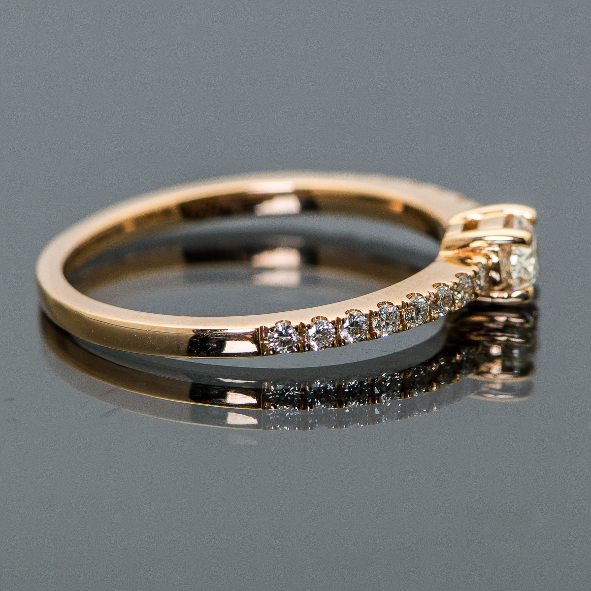 18K Rose Gold and Diamond Ring