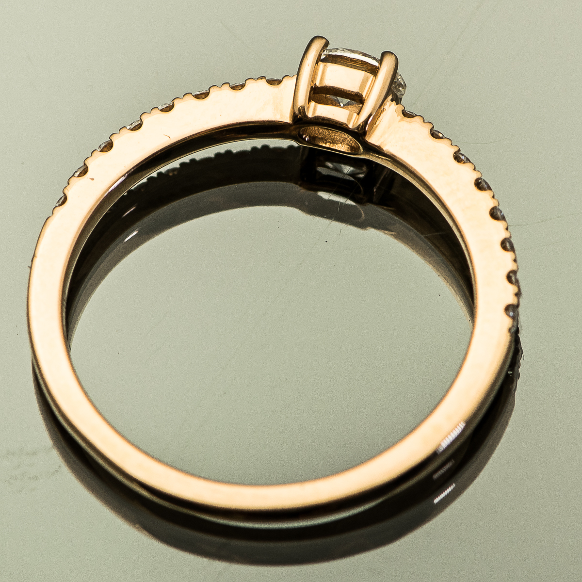 18K Rose Gold and Diamond Ring