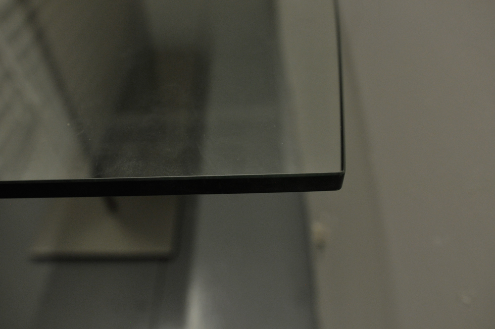 Glass Top and Silver Tone Pedastal Dining Table