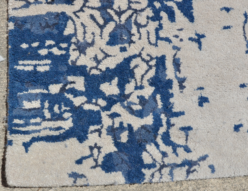 Power Loomed Contemporary Abstract Area Rug by Chandra