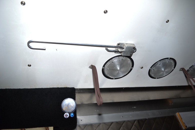 1985 Ford Ambulance Converted To "Vape" Truck