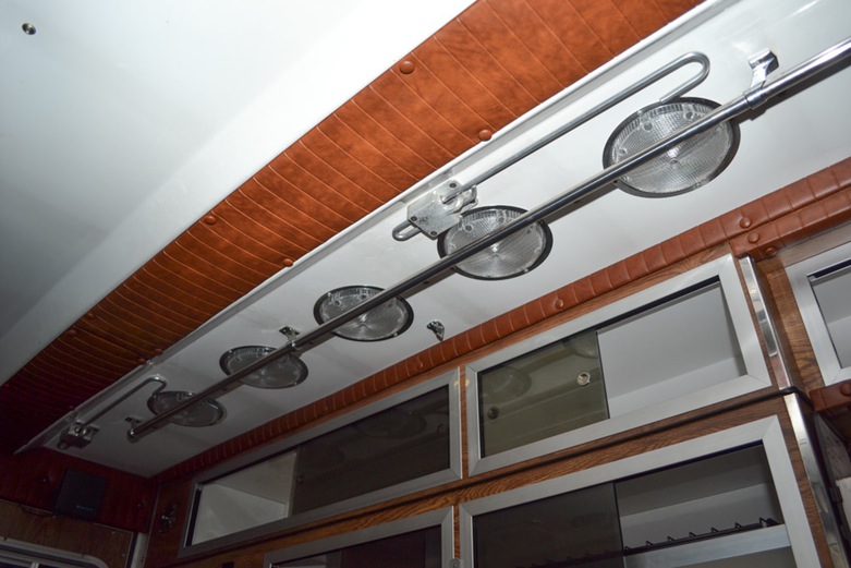 1985 Ford Ambulance Converted To "Vape" Truck