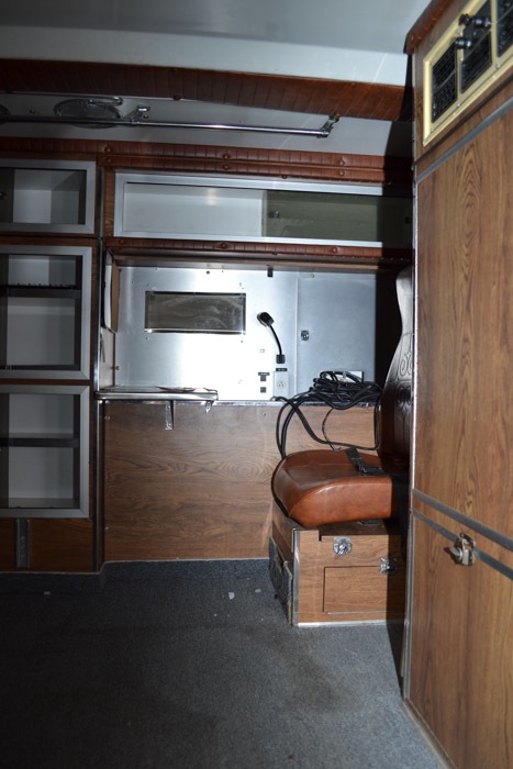 1985 Ford Ambulance Converted To "Vape" Truck