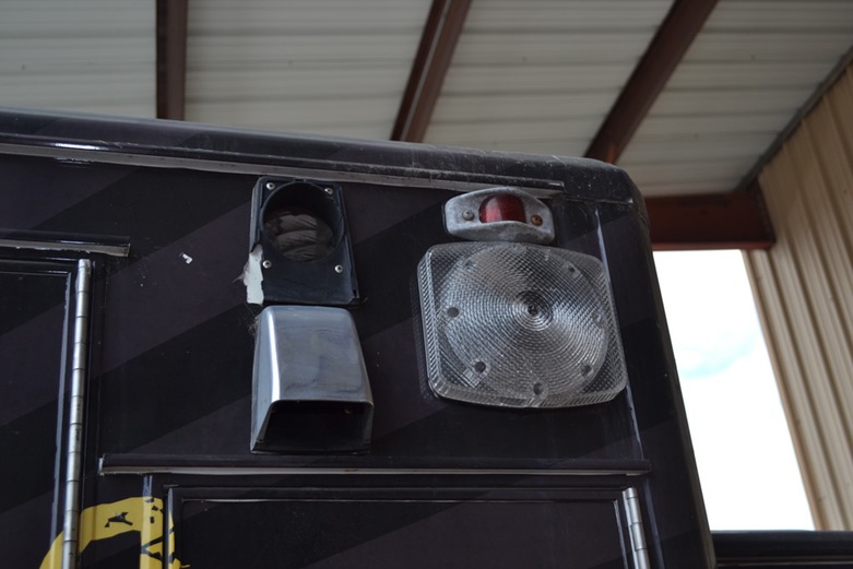 1985 Ford Ambulance Converted To "Vape" Truck