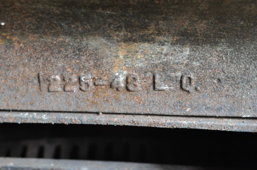 Antique Royal Leader Cast Iron Stove