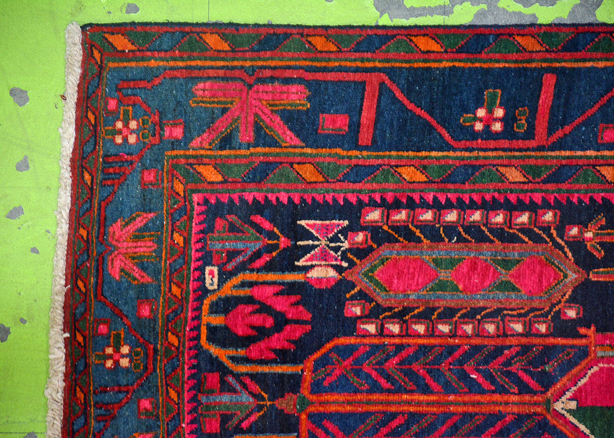 Hand Knotted Persian Sirjan Rug