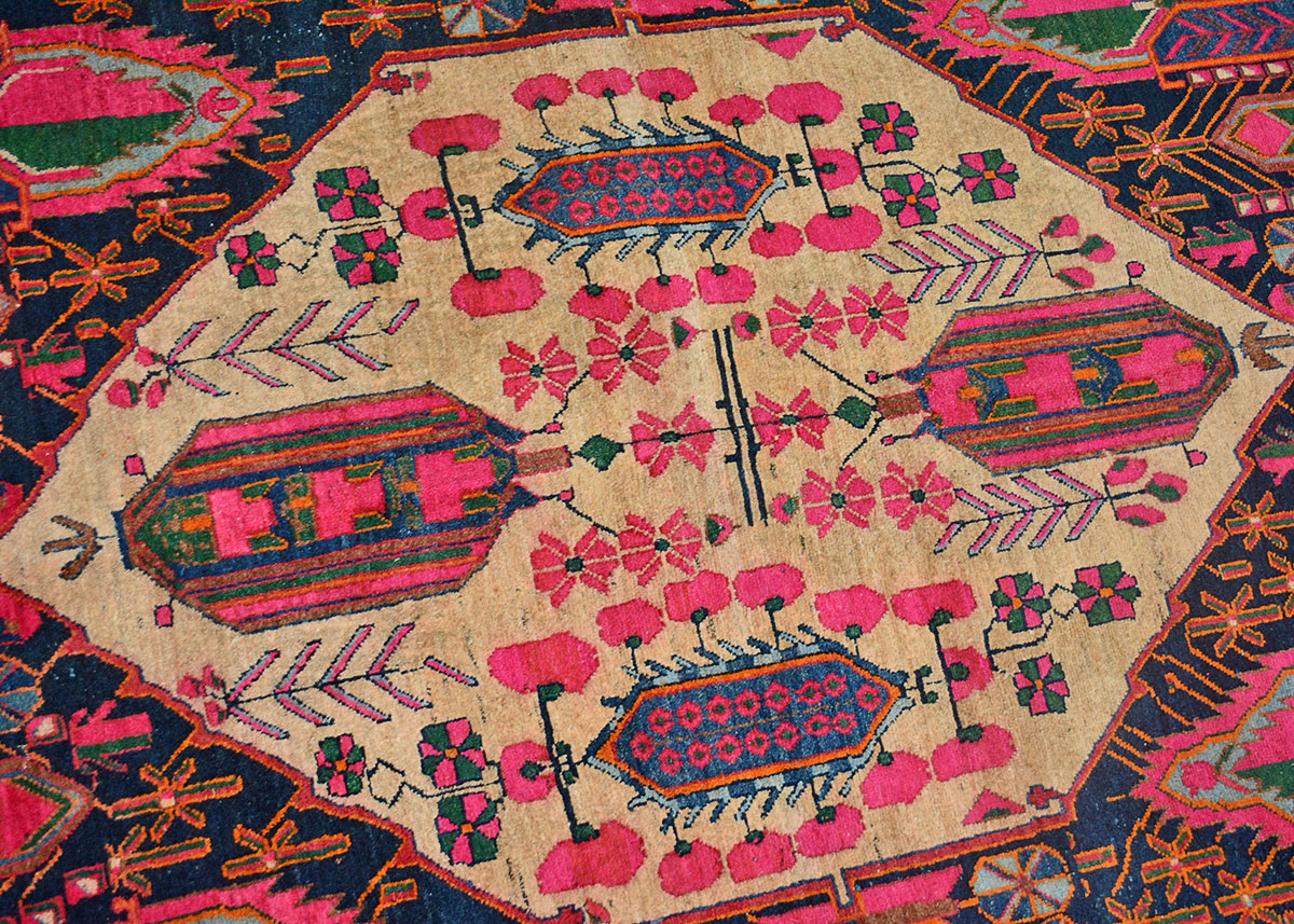 Hand Knotted Persian Sirjan Rug