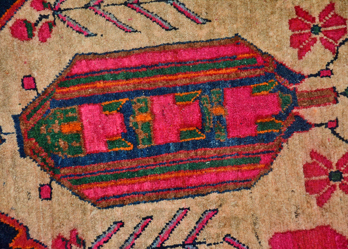 Hand Knotted Persian Sirjan Rug