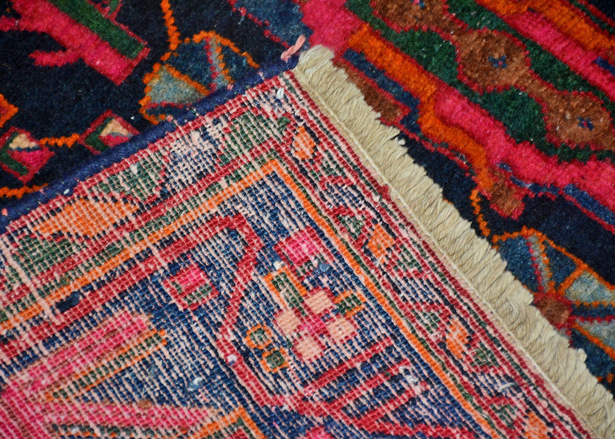 Hand Knotted Persian Sirjan Rug