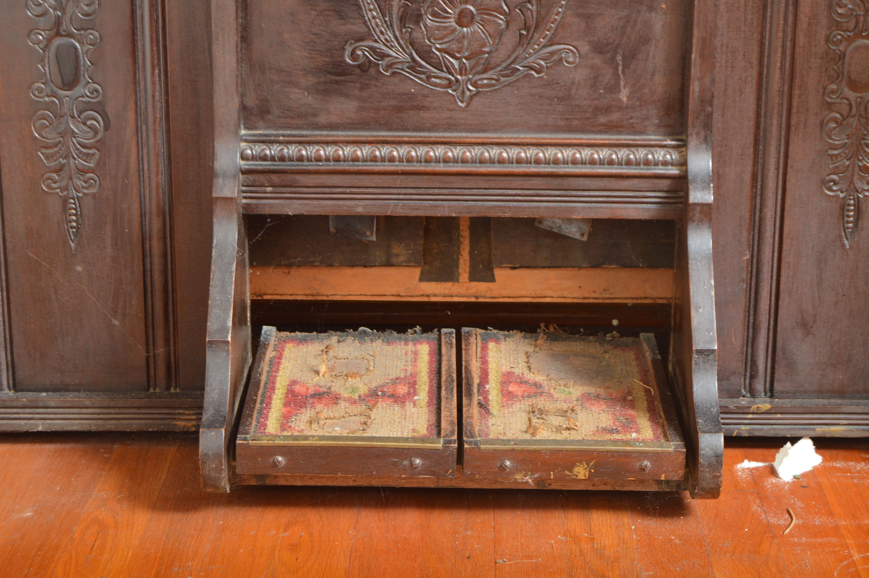 Antique Cornish Company Pump Organ