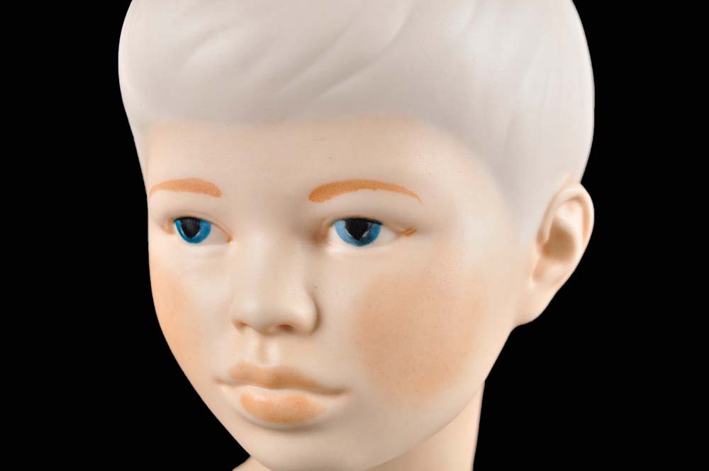 Pair of Vintage Holland Mold Porcelain Bust Statues