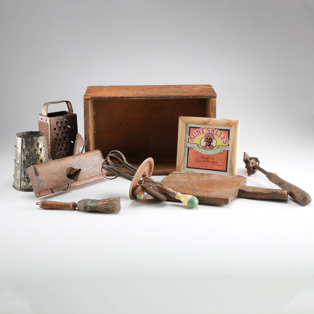 Collection of Vintage Kitchen Items