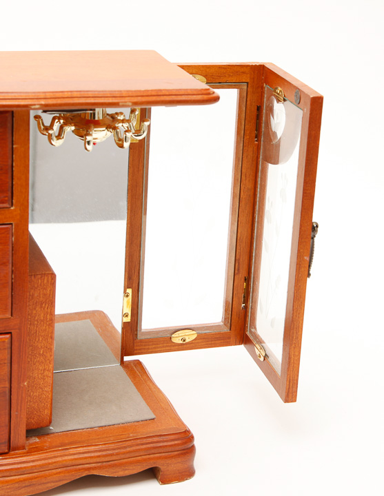 Vintage Wooden Heart Motif Jewelry Box