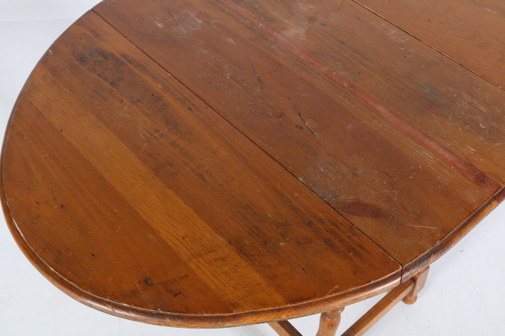 Vintage Oval Drop Leaf Table