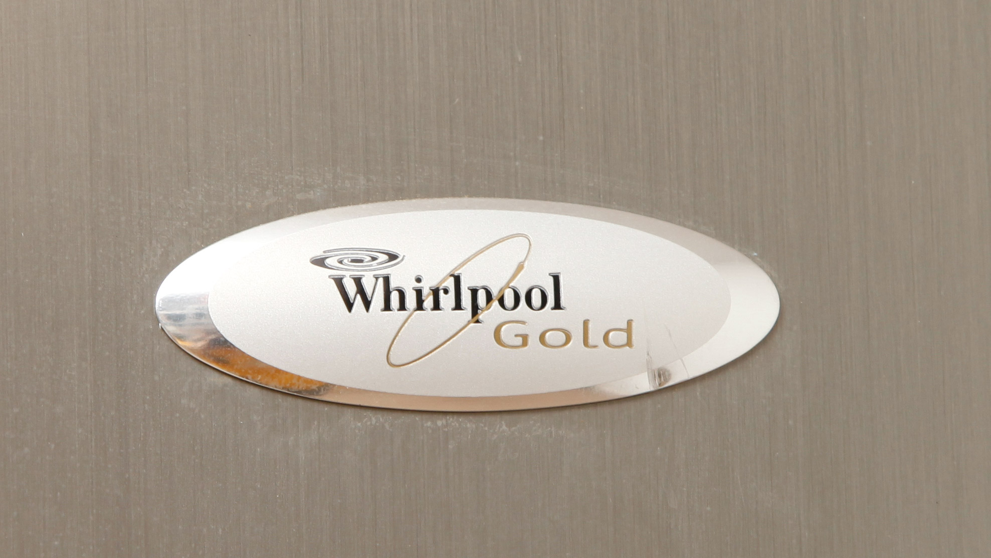 Silver "Whirlpool Gold" Refrigerator with Conquest Ice Filter