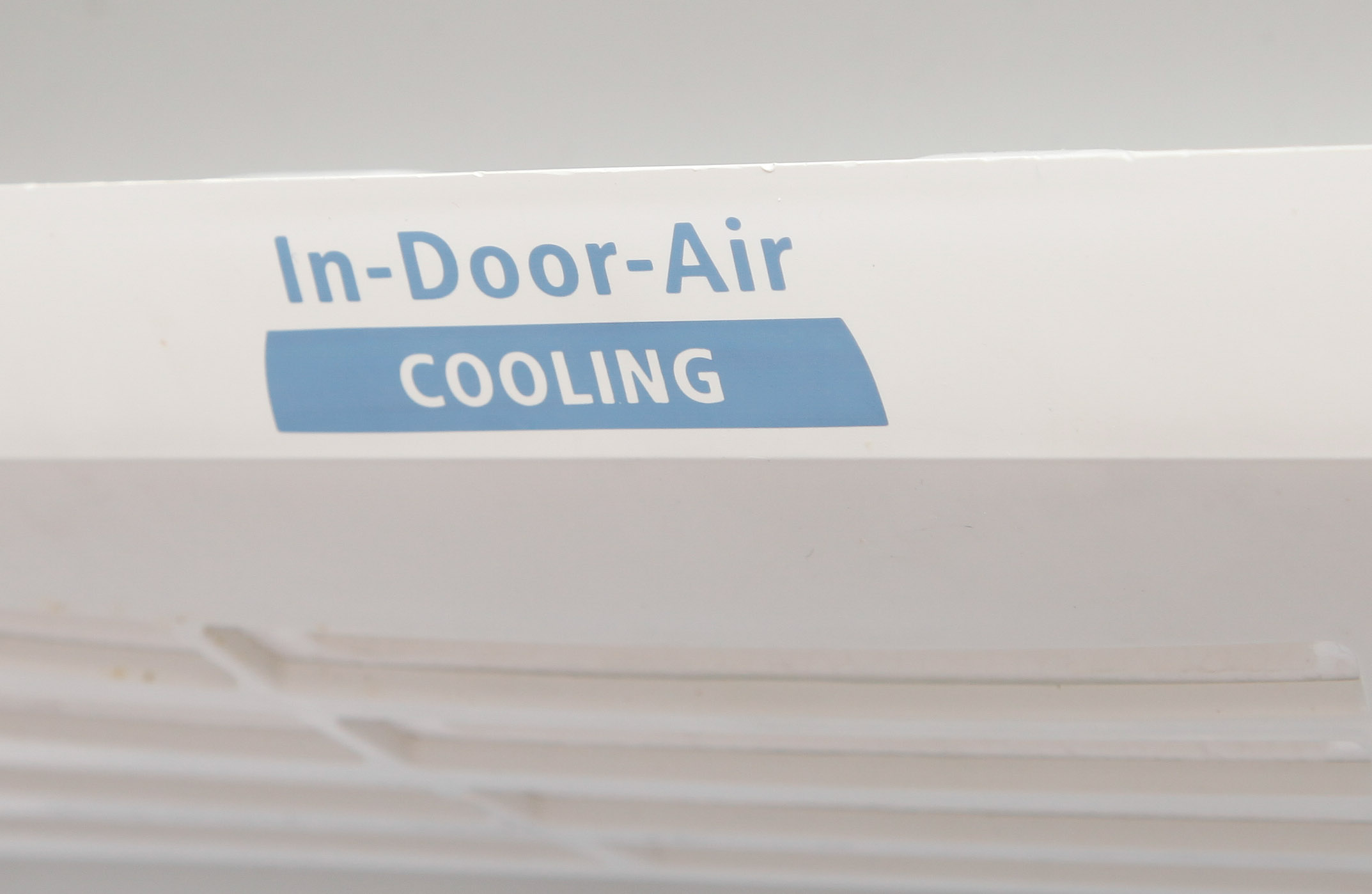 Silver "Whirlpool Gold" Refrigerator with Conquest Ice Filter