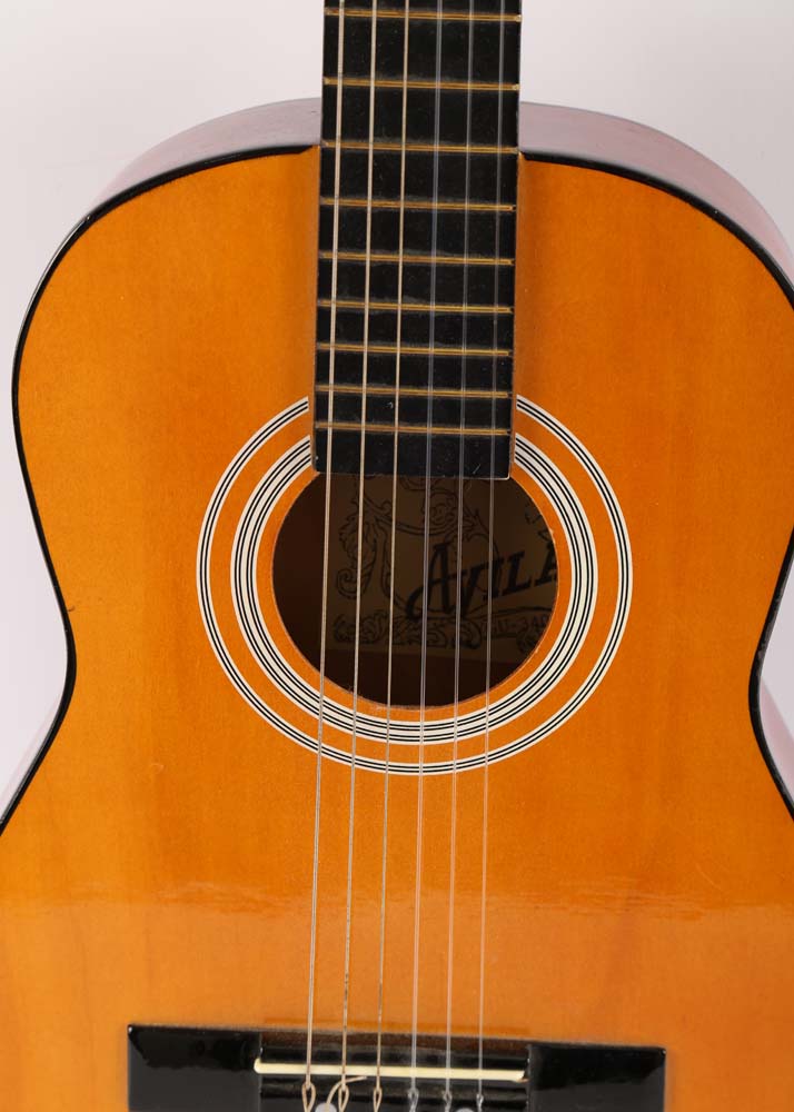 Avila Junior  Acoustic Guitar with Soft Case