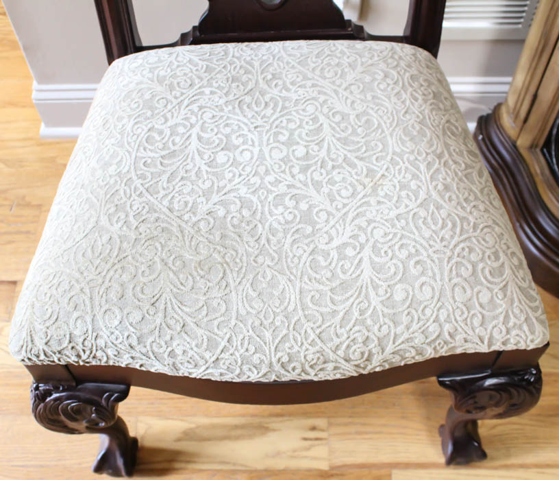 Mahogany Thomasville Dining Table and Chairs