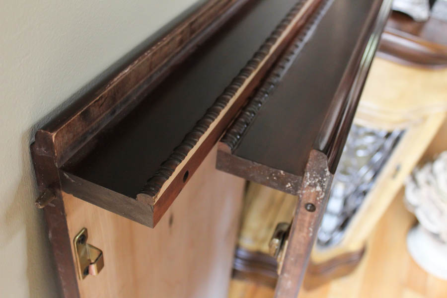 Mahogany Thomasville Dining Table and Chairs