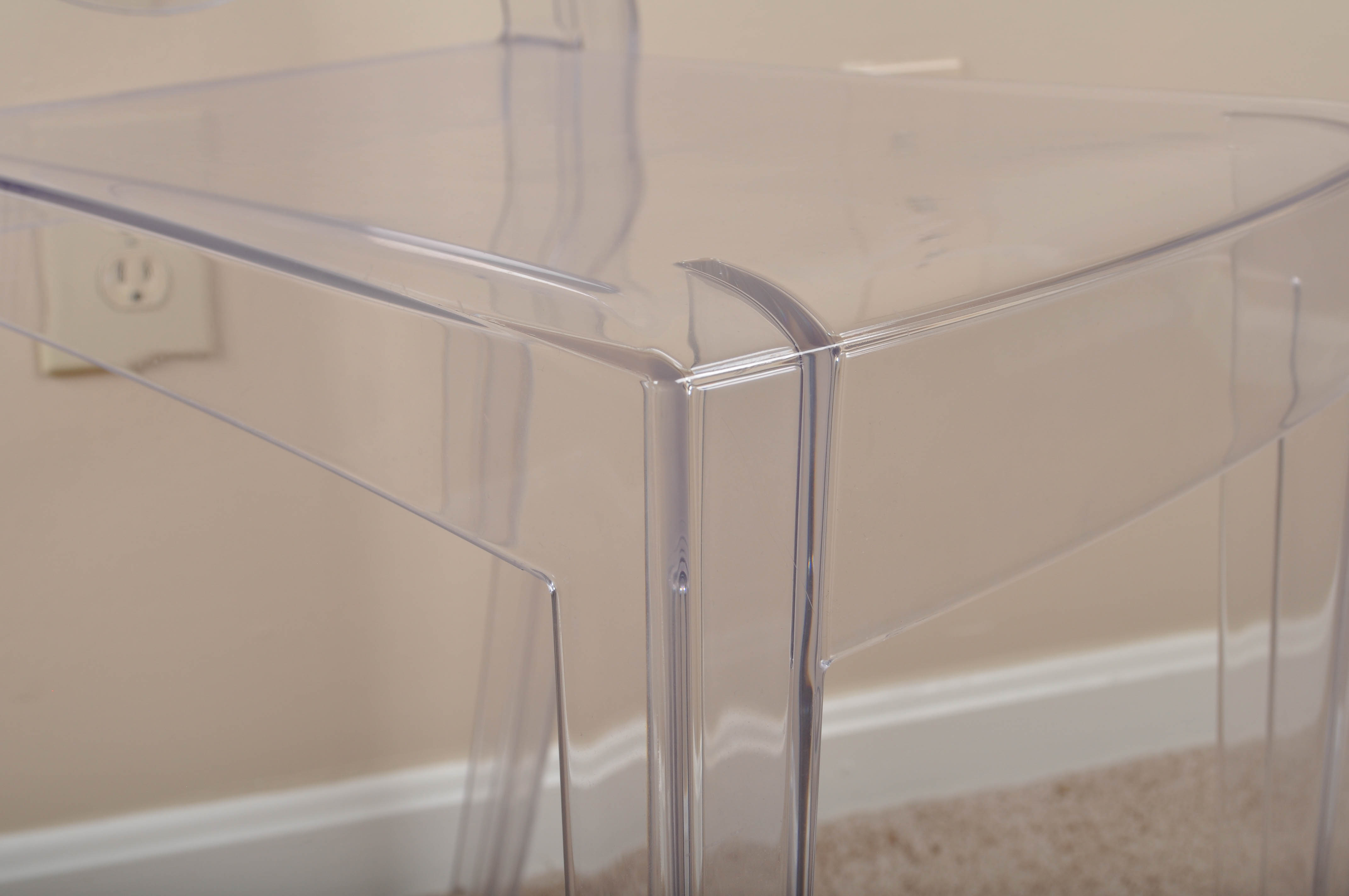 Modern Clear Acrylic Chair