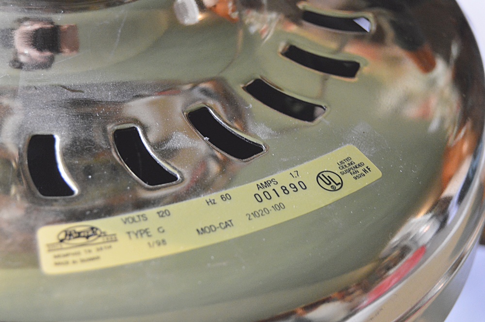 Hunter Ceiling Fan in Oak and Polished Brass